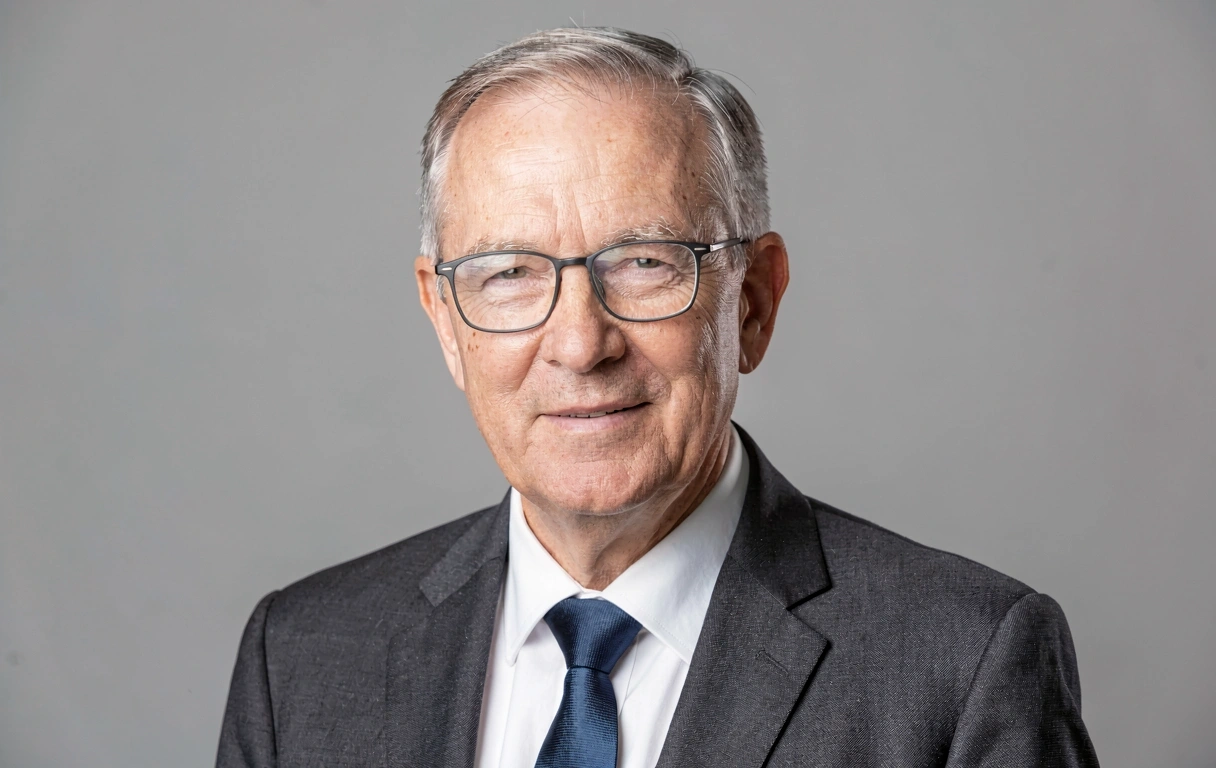 Senior Data Strategist